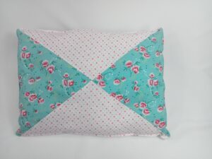 pois rose et fleurs rose et bleu turquoise