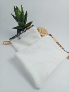 bambou blanc et fleurs vintage orange et vert